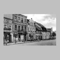 001-0099 Der Suedmarkt mit Buergerhaeusern.jpg